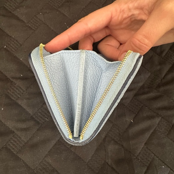 Louis Vuitton by the pool blue zippy wallet - Picture 6 of 9